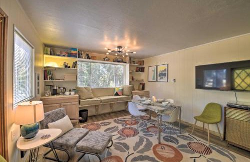 Glencoe Casa | Balcony and Forest Views Cabin in Pioneer!