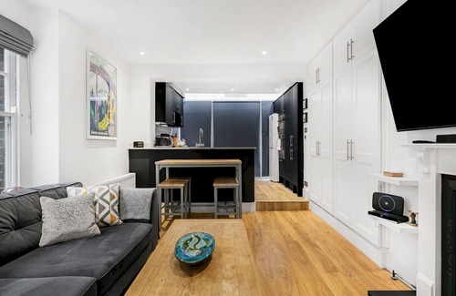 Queenstown Apartamento | Balcony Apt Near Battersea Park & Power Station