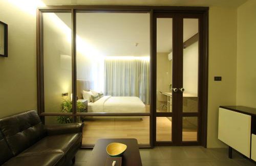 Si Racha Apartamento | Balcony Courtyard Sriracha Hotel & Serviced Apartments