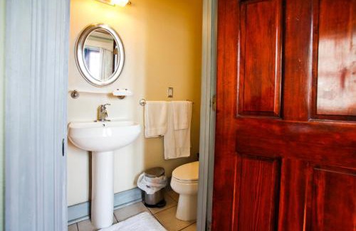 Faubourg Marigny Cama Y Desayuno | Balcony Guest House