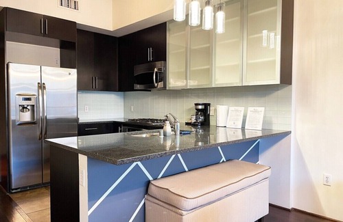 Downtown Las Vegas Condominio | Balcony Luxury High Rise Downtown Fremont Casinos