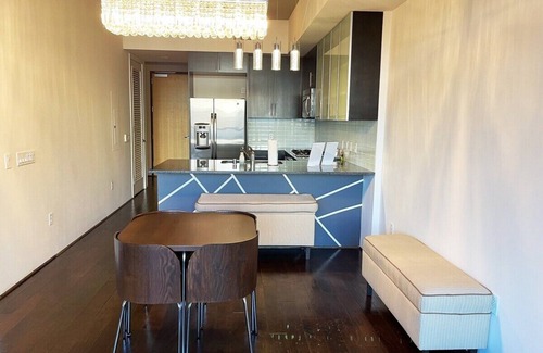 Downtown Las Vegas Condominio | Balcony Luxury High Rise Downtown Fremont Casinos