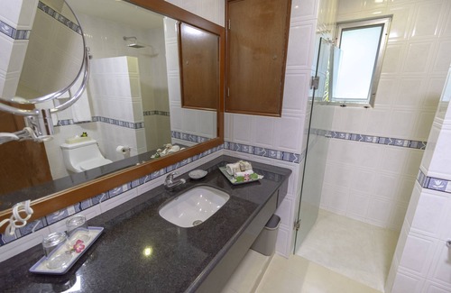 Gonzalo Guerrero Hotel | Habitación Balcón King Size # 207