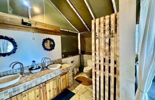 Zitundo Chalet De Esquí | Baleia Azul Luxury Tent no 7