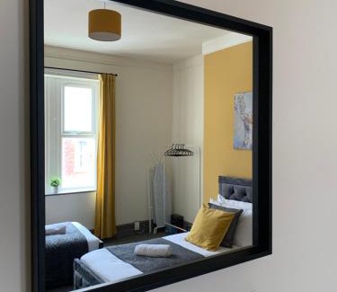 Newcastle-upon-Tyne Apartamento | Balfour3-3 Bdrm 5 Beds Contractor Digs Spacious
