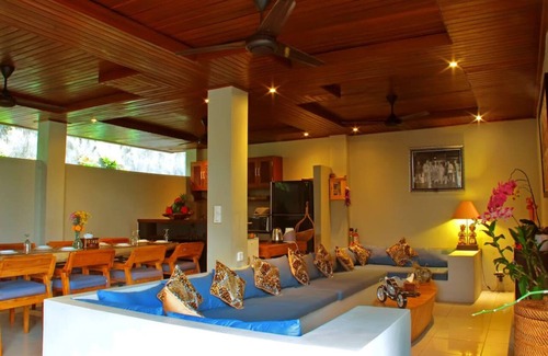 Kutuh Kaja Villa | ¡Villa de estilo balinés a 5 minutos del centro de ubud!