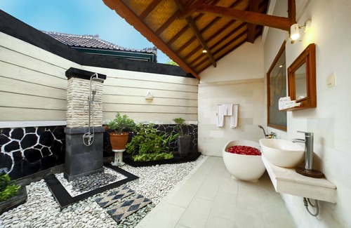 Tukad Mungga Hotel | Bali Taman Lovina Resort & Spa Suites