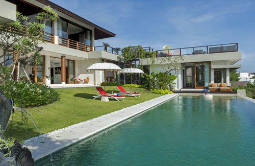 Bukit Villa | Bali Villa 1029: Where Luxury Meets the Sky