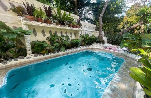 Tagaytay Apartamento | Bali Villa in Tagaytay w Pool, Billiards I 12pax