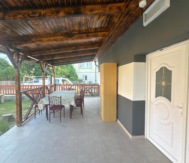 Tiszaujvaros Apartamento | Balika vendégház