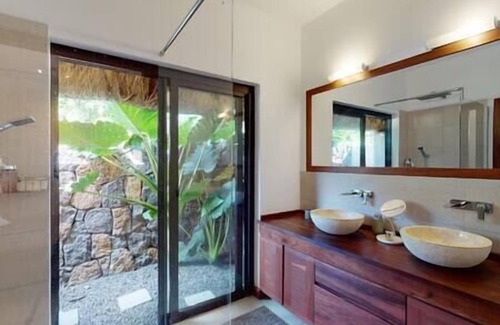 Black River Casa | Balinese Villa with swimming pool