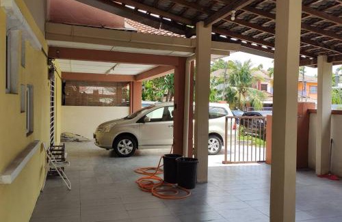 Kota Perdana Casa | Balinese Villa at Seri Kembangan12 to15 pax