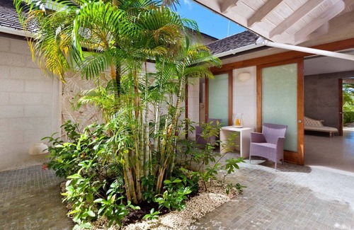 Merlin Bay Villa | Balinese Villa with Ocean Views and Pool - Tom Tom (4 bed)
