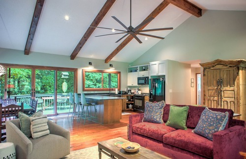 Weaverville Casa | Ballard Creek House | Creekside Cabin in the Mountains