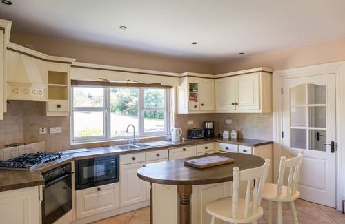 Moyard Casa | Ballinakill Lodge home away from home