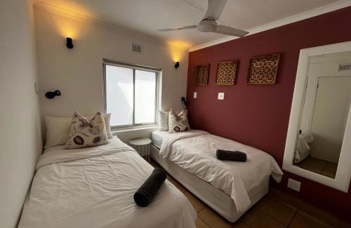 Shaka's Rock Apartamento | Ballito Beachfront Resort - 34 Chaka Chalets