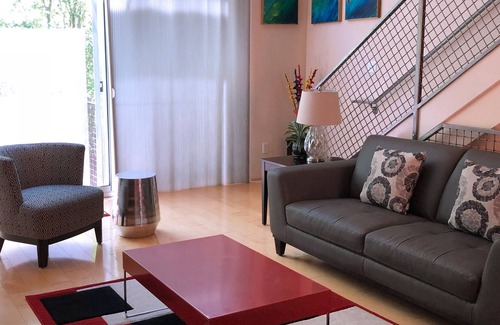 Raynolds Addition Casa | Balloon Fiesta 3-story Loft w/gated security