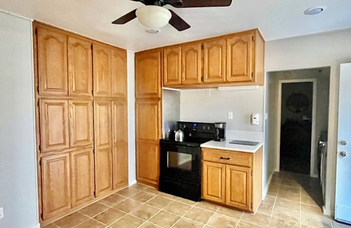 Los Ranchos de Albuquerque Casa | Enchanting Balloon Fiesta Views! 3BR/3BA House+Bonus Room. 1-Acre Lot. Sleeps 8