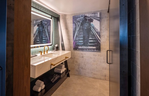 Historic Downtown Baton Rouge Hotel | Bally's Baton Rouge Hotel
