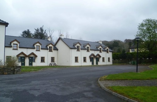 Bantry Cabaña | Ballylickey Bay Holiday Home
