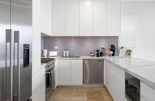 Mosman Apartamento | Balmoral Bliss - Expansive Views to Iconic Sydney Heads, steps to Balmoral Beach.
