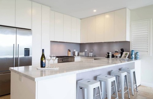 Mosman Apartamento | Balmoral Bliss - Expansive Views to Iconic Sydney Heads, steps to Balmoral Beach.