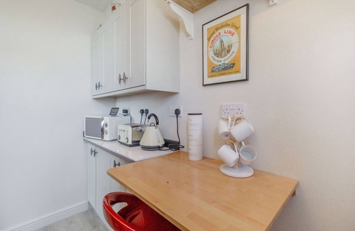 Redcar Cabaña | BALMORAL COTTAGE, pet friendly, character holiday cottage in Redcar