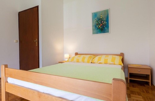 Milcetici Apartamento | Balmy Apartment in Malinska near Sea