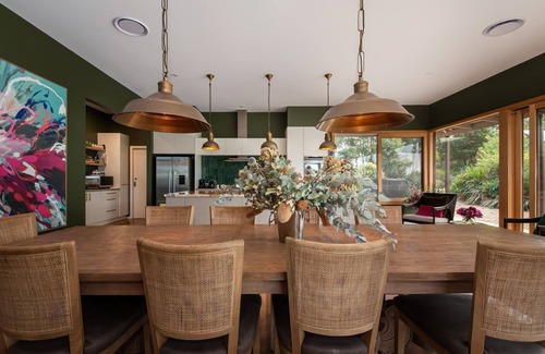 Balnarring Casa | Balnarring Estate | Luxe Escape with Tennis Court Pool and Spa