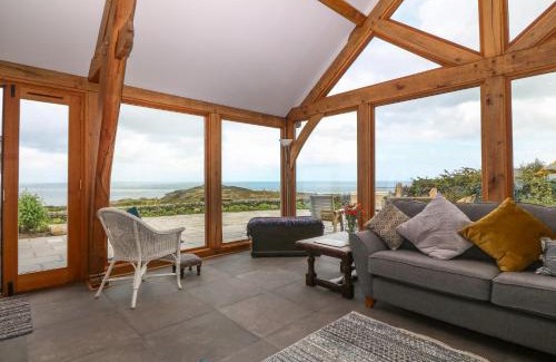Llaneilian Casa | Balog Farm