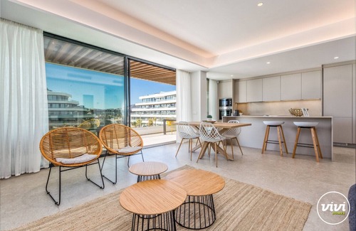 Torremolinos Apartamento | Bambu - Frente al mar | Piscina