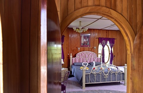 Armenia Cabina | Banana Bank Lodge