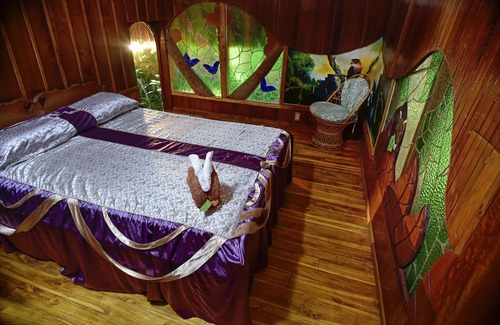 Armenia Cabina | Banana Bank Lodge