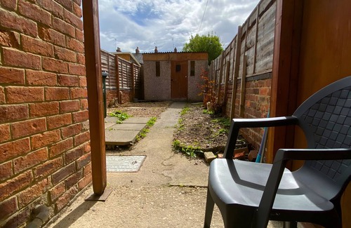 Banbury Casa | Banbury Family Home Sleeps 4 Walking Distance To Town & Train Station