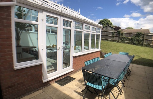 Banbury Casa | NORTE. Oxfordshire, fácil acceso a Stratford, NEC, Blenheim, Oxford, Warwick y Londres