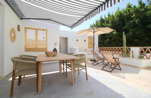 Playas del Palo Apartamento | Banda del Mar Beach by Del Parque Flats