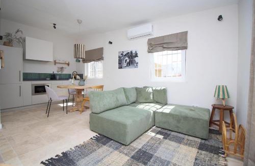Playas del Palo Apartamento | Banda del Mar Beach by Del Parque Flats