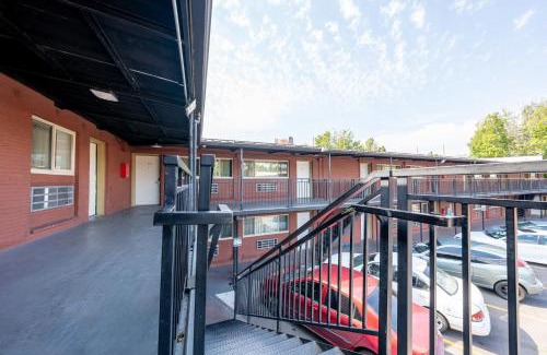 Hollywood District Hotel | Banfield Studios By OYO Portland OR