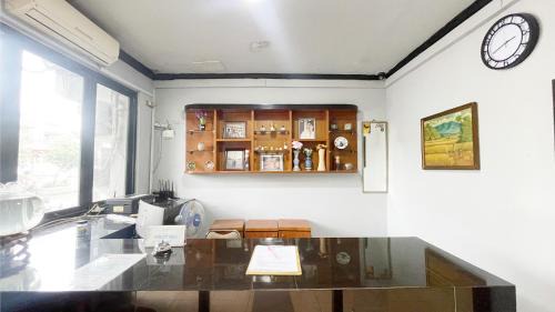 Depok Hotel | Bang Day Residence by Ruumu