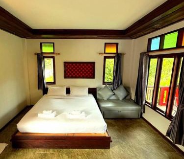 Si Racha Casa | Bang Phra Resort Near Si racha