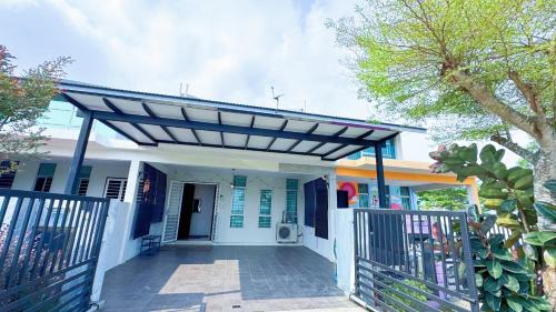 Kajang Casa | Bangi Avenue Charming 4BR Blissful Holiday Homestay