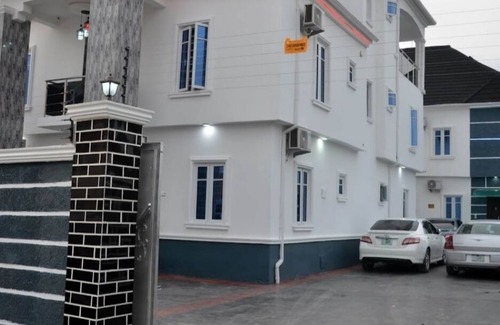 Sangotedo Hotel | BANGKOK SUITE