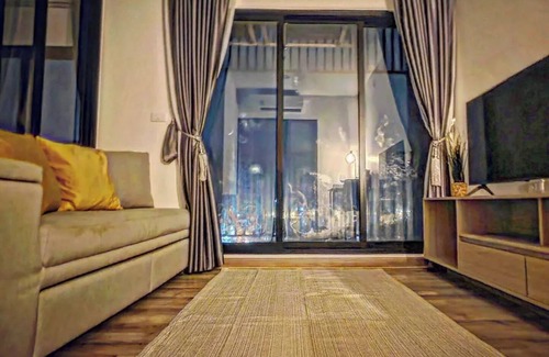 Dao Khanong Condominio | Bangkok Skyline River View Condo