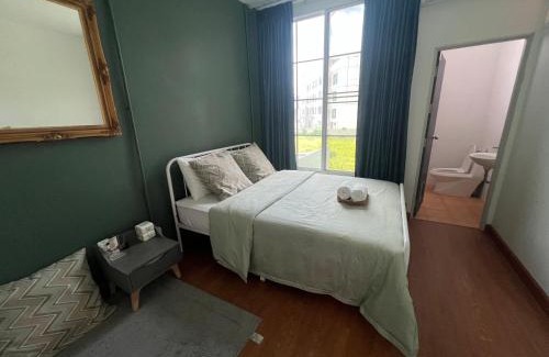 Maha Phruttharam Villa | Bangkok Villa for Big Groups 3Mins walk MRT