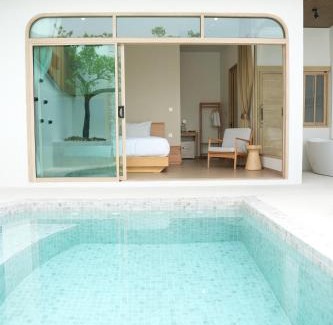 Saen Suk Cama Y Desayuno | Bangsaen Casa Riva
