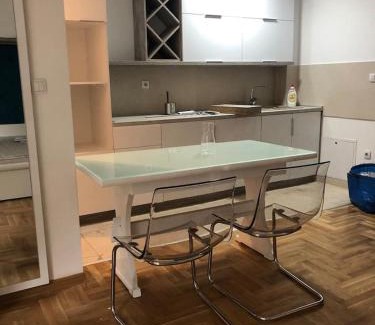 Vukov Spomenik Apartamento | BANJSKA