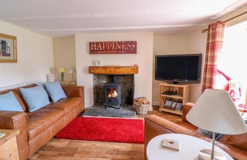 Newcastle Emlyn Casa | Bank House