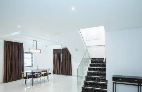 Prampram Casa | Banner Vacation Home & Swimming Pool