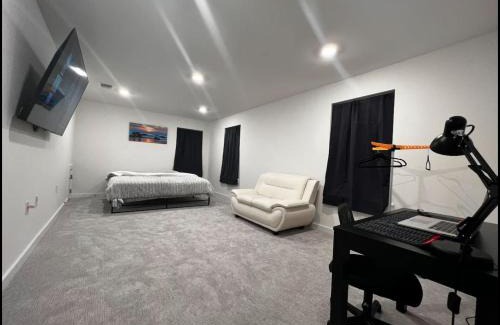 Austin Casa | Banty Villa - Master Lounge