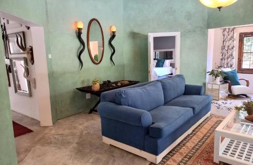 Umhlali Beach Casa | Baobab Suite - Villa Roc Guesthouse Salt Rock, Ballito, Solar Power